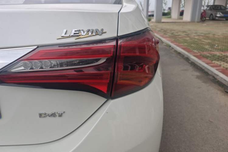 Used Toyota Levin 2018 185T CVT Luxury Edition China V Standard Right Rear Taillight