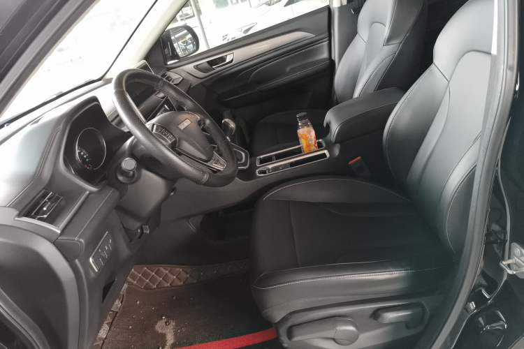 Used Haval M6 2021 PLUS 1.5T Manual Luxury Smart Connectivity Model
