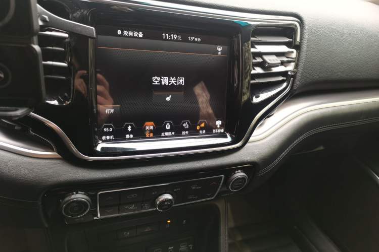 Used Jeep Grand Commander 2018 2.0T Four-Wheel Drive Prestige Edition China V Audio And AC Panel