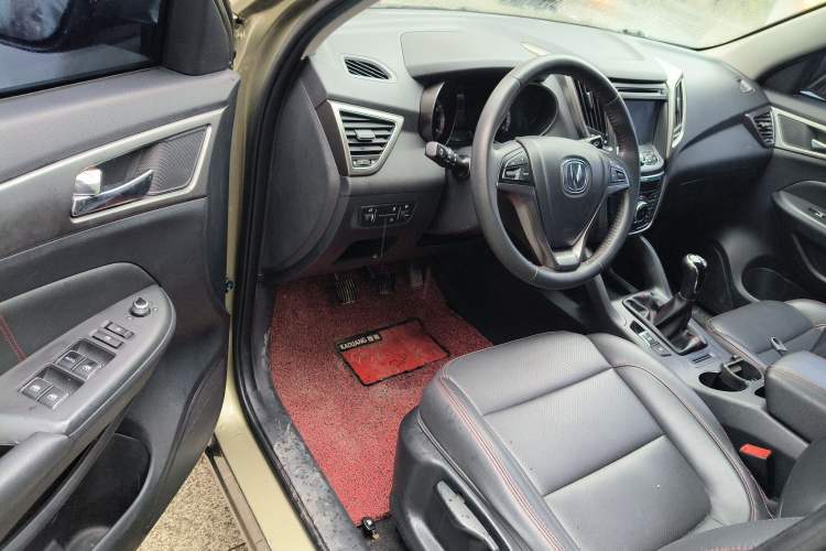 Used Changan CS75 2016 2.0L Manual Luxury Version China V Standard