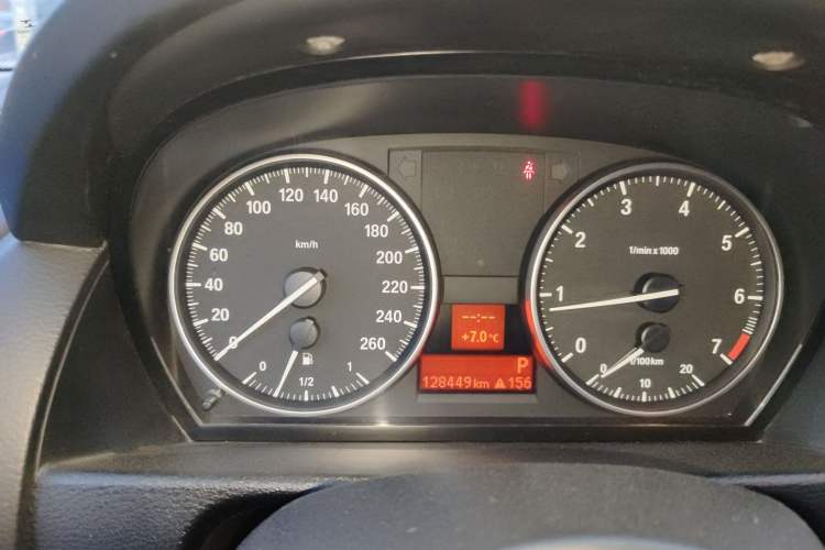 Used BMW X1 2015 sDrive18i Leading Edition
