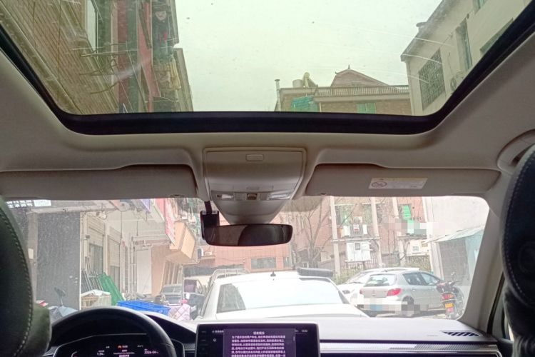 Used Volkswagen Tiguan L 2023 Restyled 330TSI Automatic Two-Wheel Drive R-Line Enhanced Comfort Version Headliner