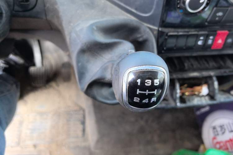 Used Iveco Eurocargo 2021 2.0T Manual - Yunrui Long Wheelbase Short Overhang High Roof Manual Doors – F1A Gear Lever