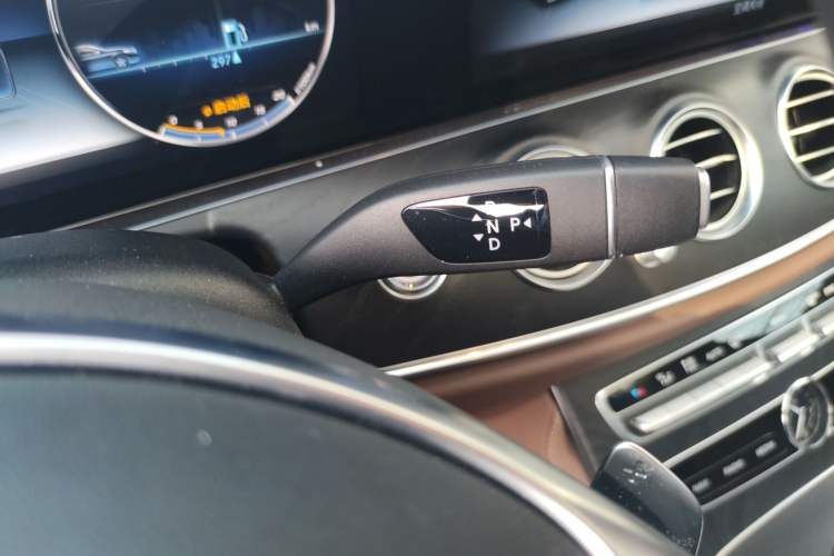 Used Mercedes-Benz E-Class 2016 E 200 L Sport Edition Gear Lever