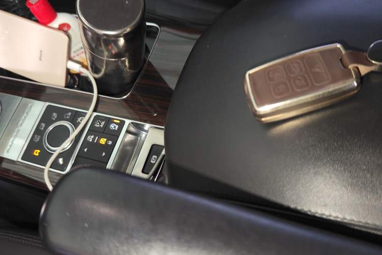 Used Land Rover Range 2016 3.0 SC V6 Vogue Extended Version
