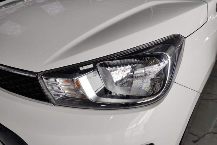 Used Kia Pegas 2017 1.4L Automatic Value Edition Left Front Headlight