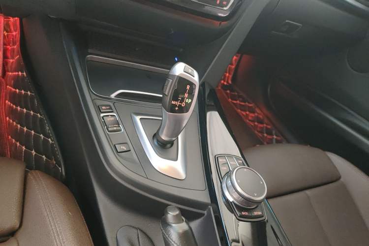 Used BMW 3 Series 2019 320Li Fashion Model Gear Lever