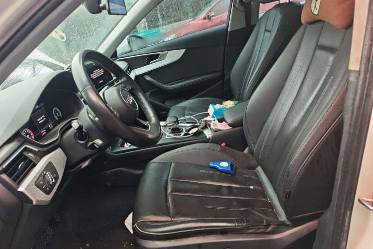 Used Audi A4L 2020 40 TFSI Fashionable and Elegant Model