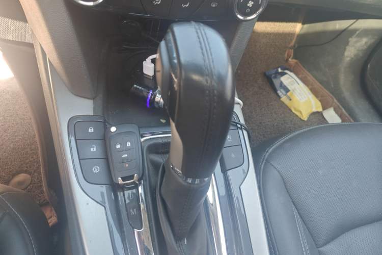 Used Chevrolet Malibu 2018 530T Automatic Luxury Edition Gear Lever