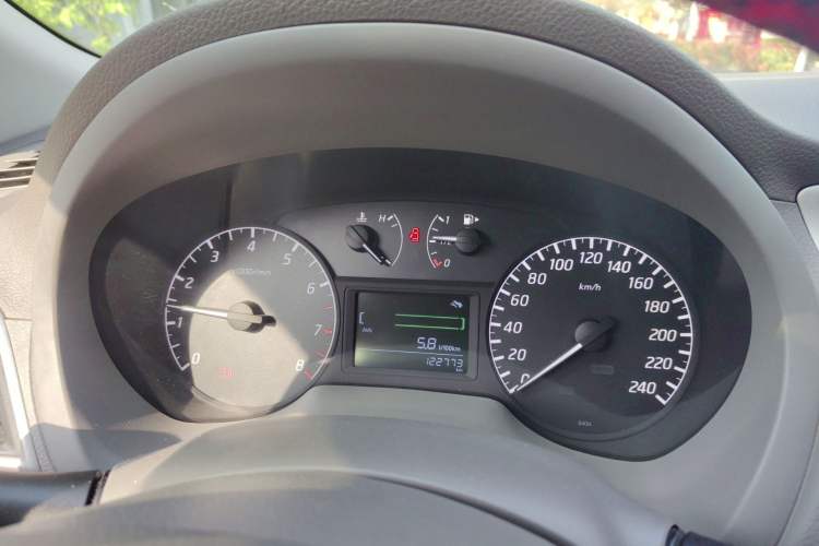 Used Nissan Sylphy 2012 1.6 XL Manual Luxury Edition Instrument Cluster