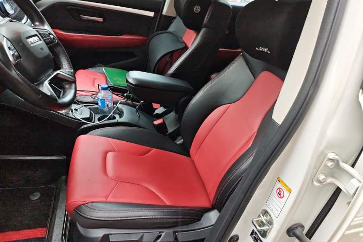 Used Haval H2s 2017 Blue Label 1.5T Dual-Clutch Luxury Model
