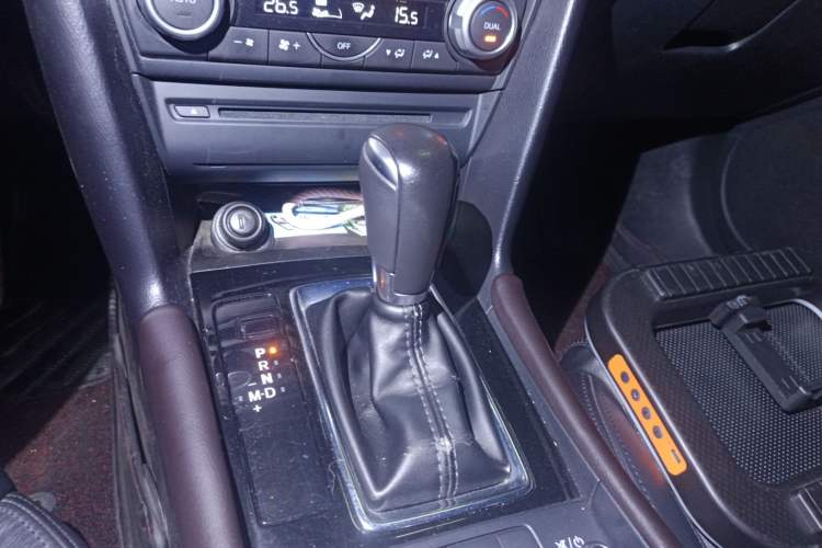 Used Mazda Mazda 3 Axela 2017 Sedan 2.0L Automatic Prestige Model China V Standard
