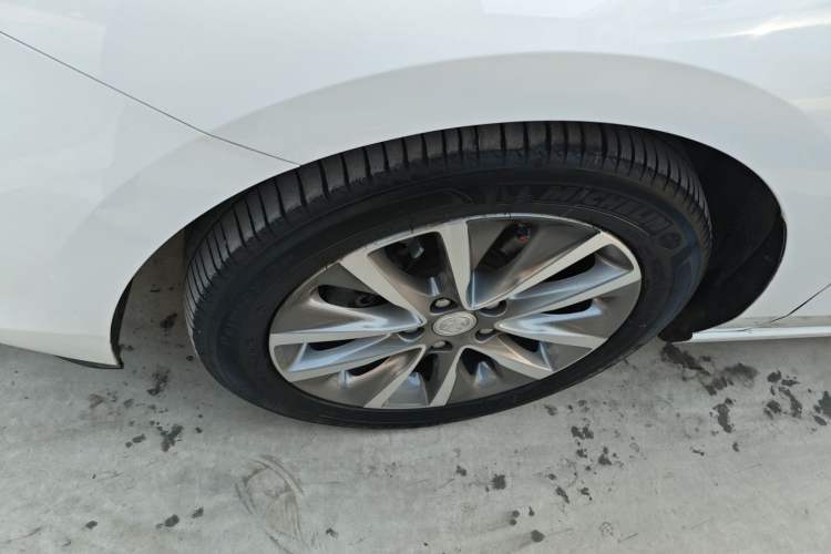 Used Buick GL6 2019 18T 6-Seater Connected Luxury Version China VI Standard