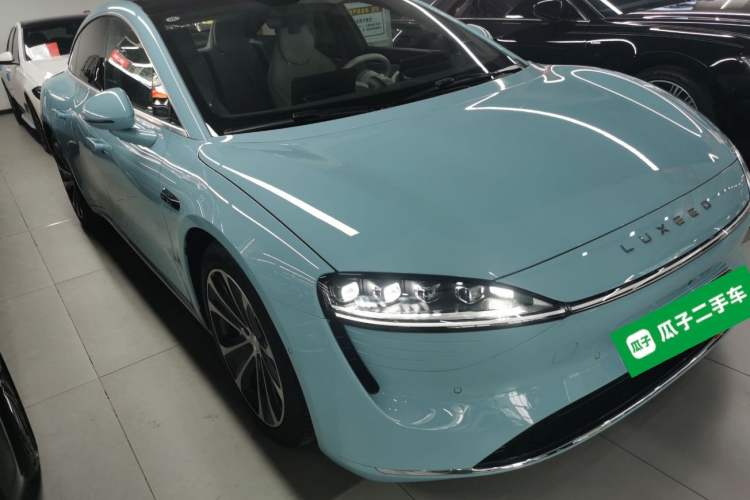 Used Hima Luxeed S7 2024 Ultra Four-Wheel Drive Flagship Edition Front Right 45 Deg