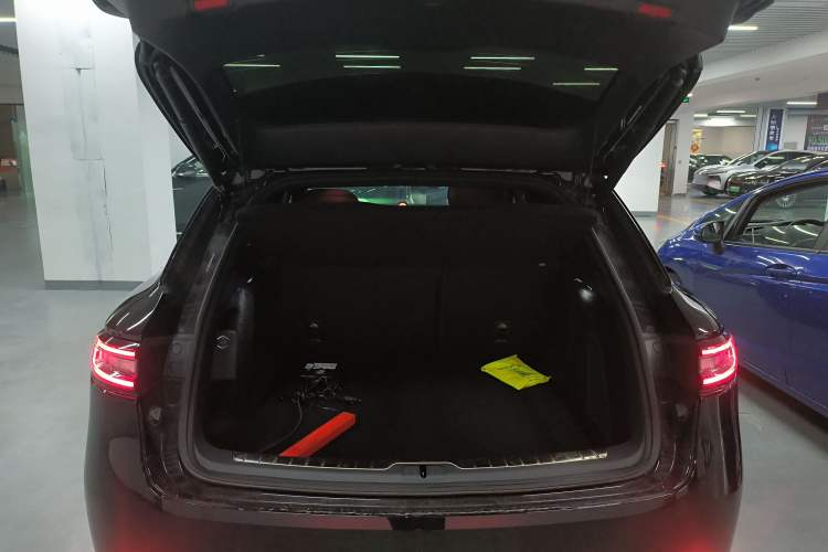 Used Hima AITO M5 2025 Extended-Range Ultra Rear-Wheel-Drive Version Trunk