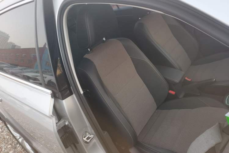 Used Volkswagen C-TREK 2017 1.6L Automatic Comfort Model
