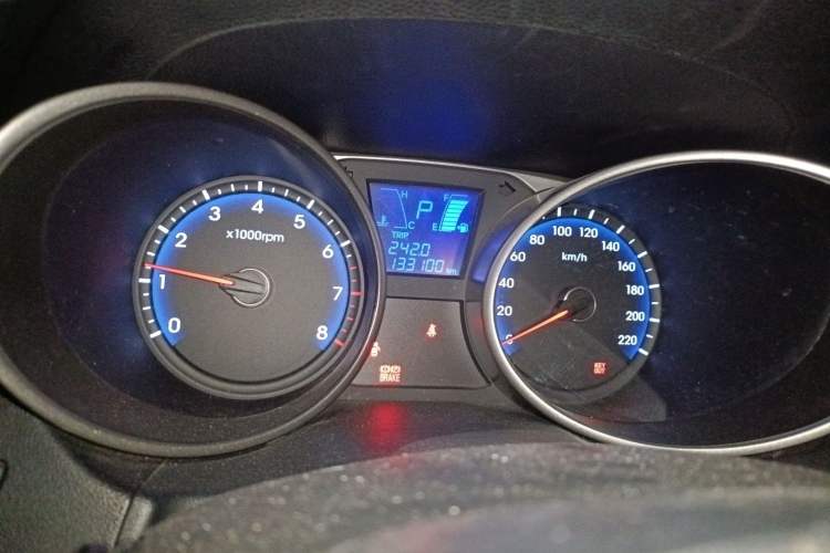 Used Hyundai ix35 2010 2.0L Automatic Two-Wheel Drive Elite Edition GLS
