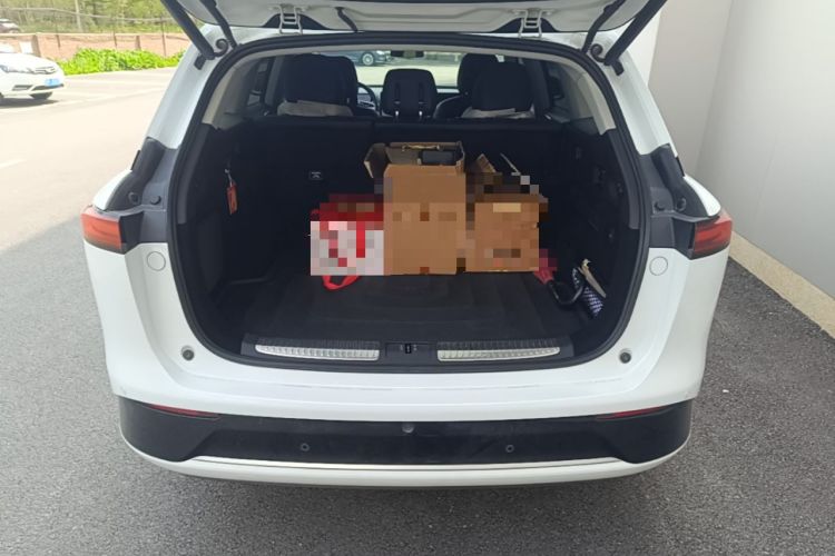 Used XPeng G9 2024 570 Max Trunk