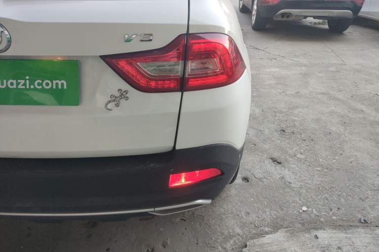 Used Brilliance V3 2017 1.5L Manual Smart Model
