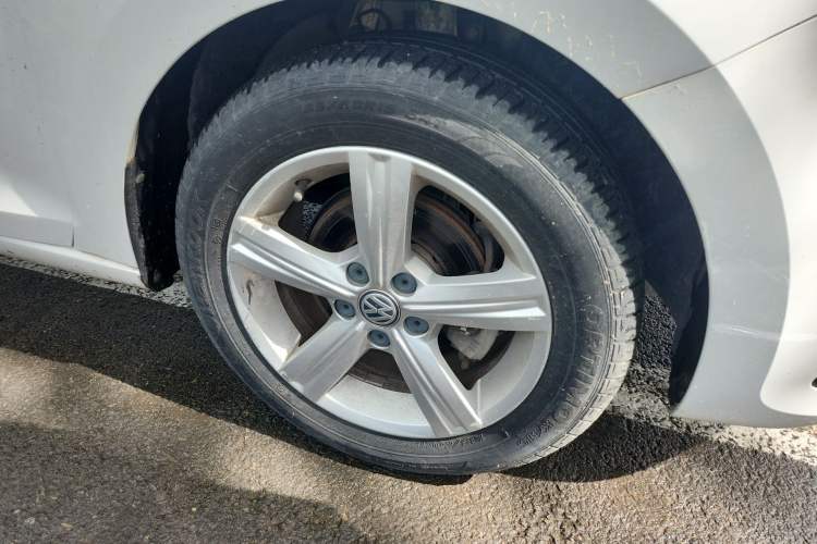 Used Volkswagen Santana 2015 HaoNa 1.6L Manual Fashion Edition
