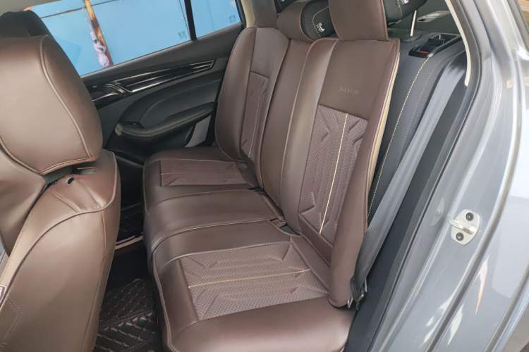 Used Roewe i5 2021 1.5L CVT Platinum Edition
