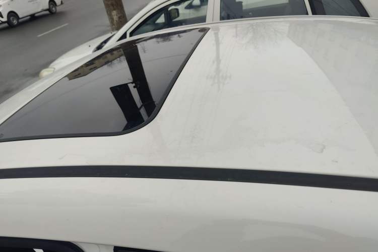 Used Hyundai Celesta 2017 1.6L Automatic Enjoyment Version GLS
