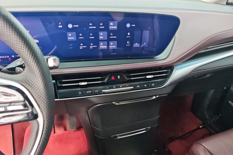 Used Buick Century 2025 2.0T Six-Seater YinShi Edition
