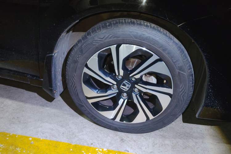 Used Honda Crider 2016 1.8L CVT Leading Edition