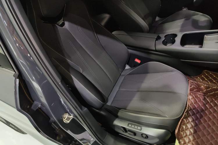 Used Volkswagen ID.UNYX 2024 Revised Pro Long-Range Version
