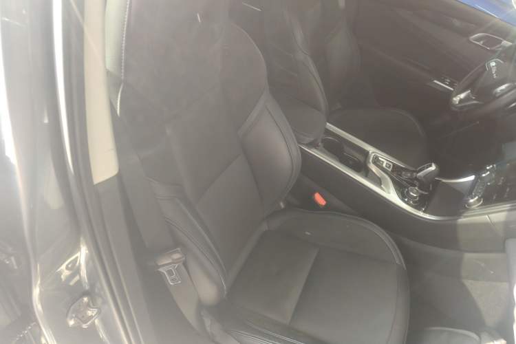 Used Lynk & Co 01 EM-P 2018 1.5T PHEV JingPro National Emission Standard V Right Front Seat