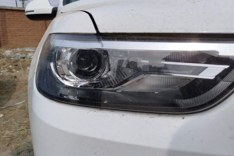 Used Haval H6 2019 Sport Edition 1.5T Automatic Two-Wheel Drive Elite Model China VI Right Front Headlight