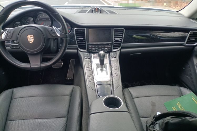 Used Porsche Panamera 2010 Panamera 3.6L Center Console