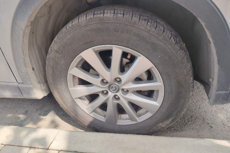 Used Mazda CX-5 2015 2.0L Automatic Two-Wheel Drive Urban Version
