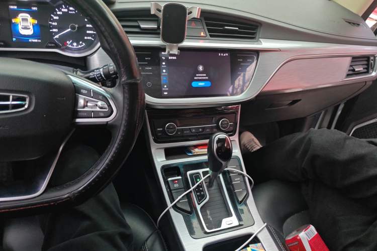 Used Geely Auto Emgrand GS 2019 1.4T CVT Edition Audio And AC Panel