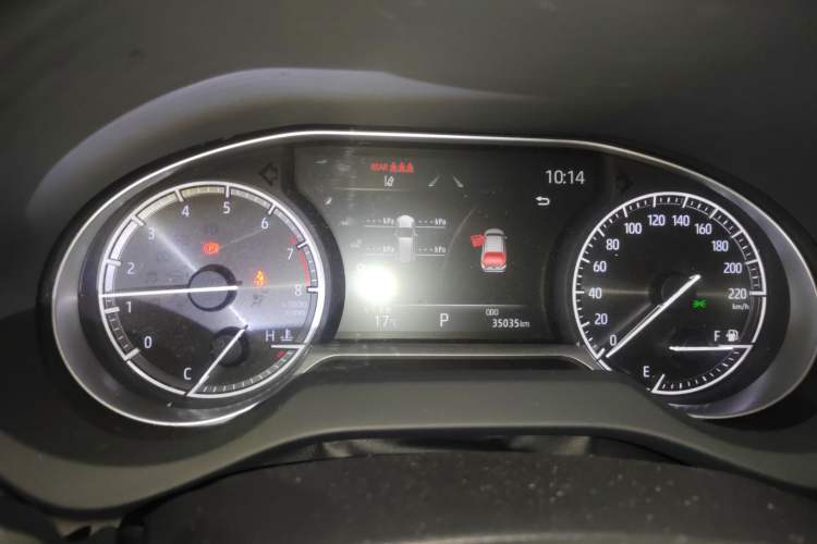 Used Toyota Harrier 2022 2.0L CVT Two-Wheel Drive Luxury Edition