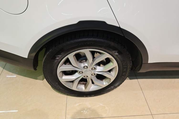 Used Land Rover Discovery 2017 3.0 SC V6 S Exterior 5