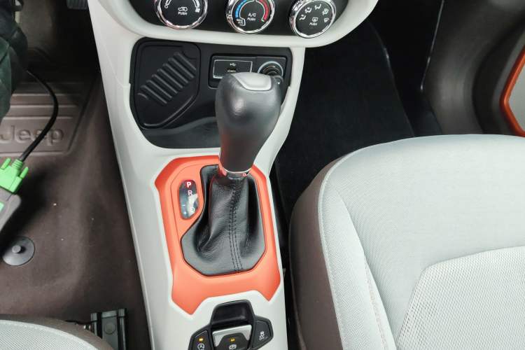 Used Jeep Renegade 2017 180T Automatic High-Energy Version