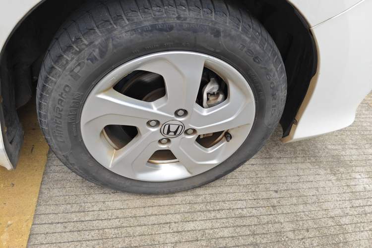 Used Honda City 2017 1.5L CVT Elite Edition Right Front Wheel Hub