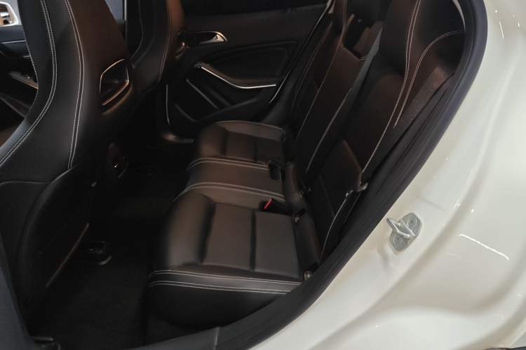 Used Mercedes-Benz GLA 2016 GLA 200 Sport Edition Left Rear Seat