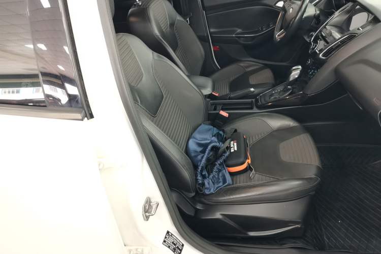 Used Ford Focus 2015 Sedan 1.6L Automatic Trend Model