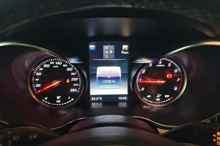 Used Mercedes-Benz GLC 2017 GLC 260 4MATIC Luxury Model