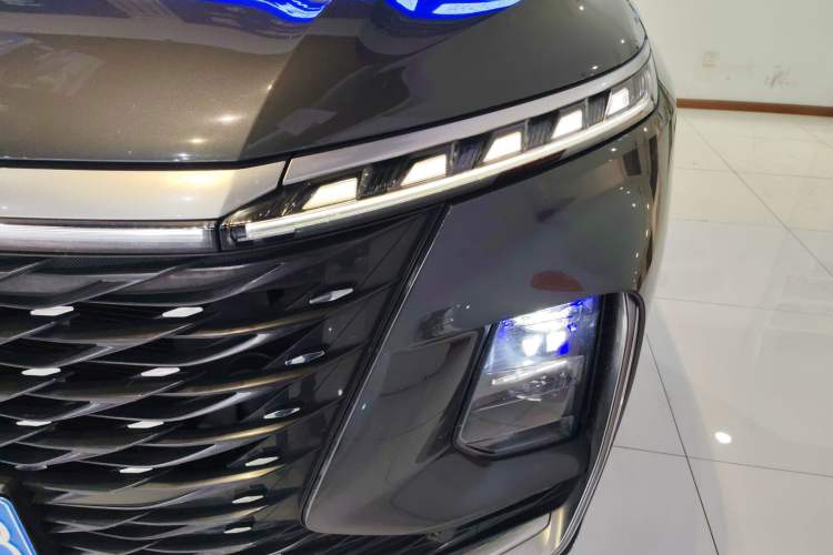 Used Roewe RX5 MAX 2022 1.5T Automatic Zhiwei Prestige Edition