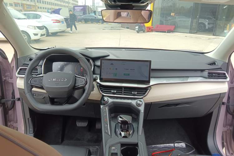 Used Lynk & Co 06 2023 Remix 1.5T Shero
