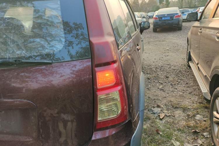 Used FORTHING Joyear XV 2016 1.6L CVT Comfort Model
