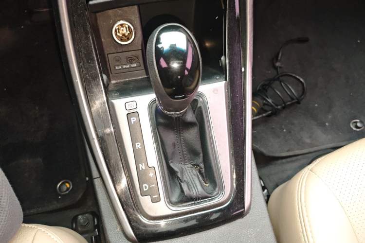 Used Hyundai Elantra (5th Generation / Langdong) 2013 1.6L Automatic Leading Model Gear Lever