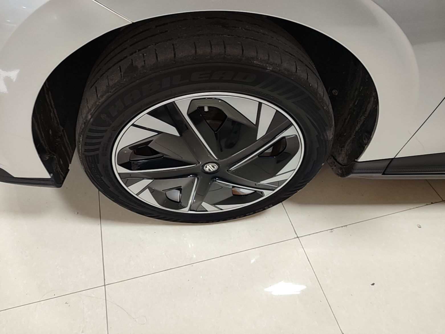 MG 4 EV 2023 415 km Range Sea-Faring Champion Edition — снимка 10