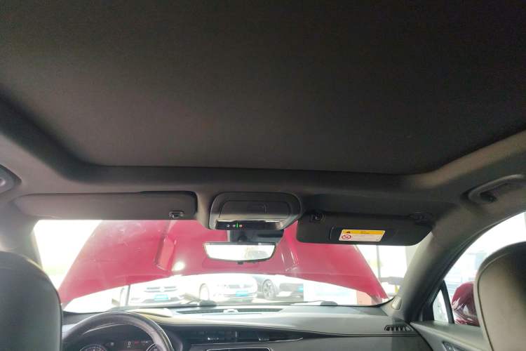 Used Cadillac XT4 2022 28T Four-Wheel Drive Platinum Edition