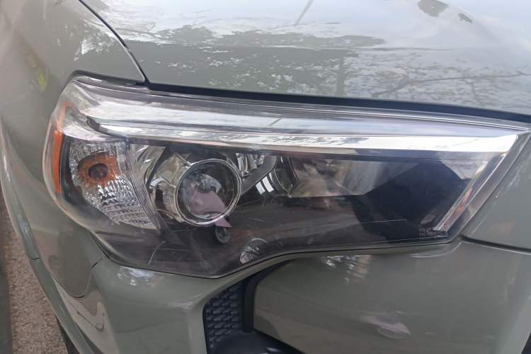 Used Toyota 4Runner 2018 4.0L SR5 Sunroof U.S. Specification