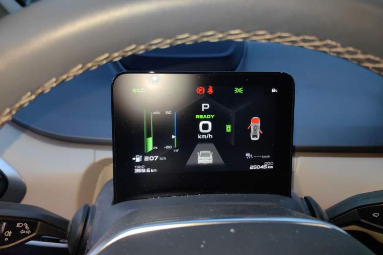 Used Geometry A 2022 Pro 600KM Red Apple Halo