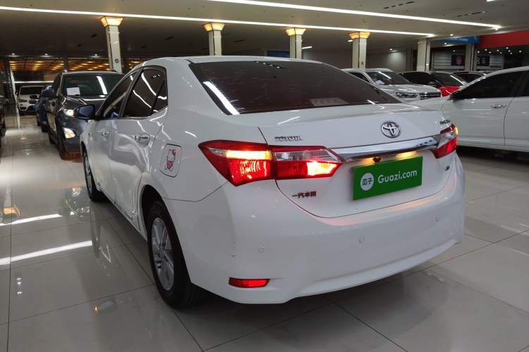 Used Toyota Corolla 2014 1.6L CVT GL-i Rear Left 45 Deg